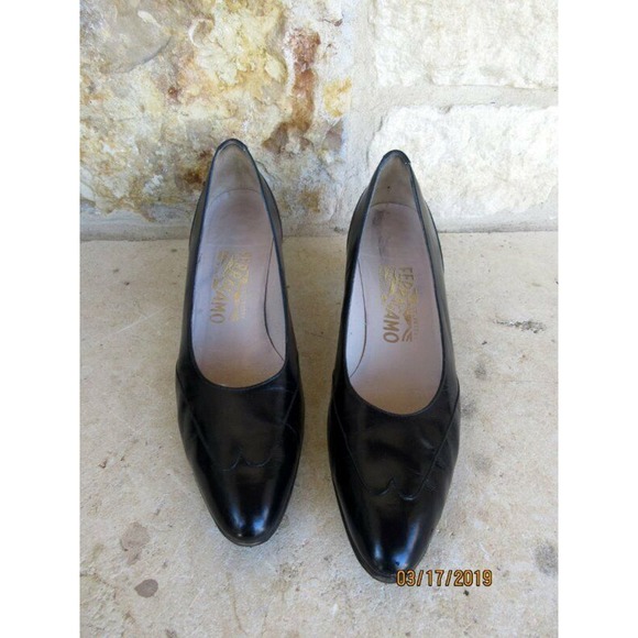 Salvatore Ferragamo Black Leather Heels Pumps 8 1/2 AAAA Italy - Picture 1 of 9